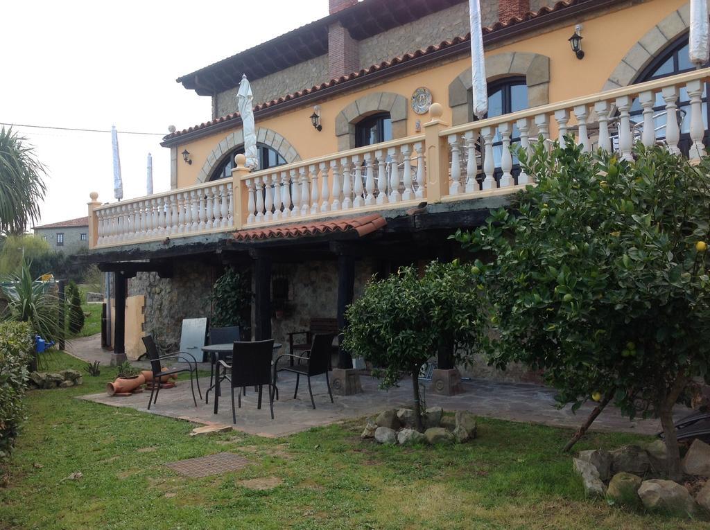 Trisileja En Puente Romano Toñanes Exterior foto